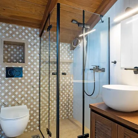 Sitovolonas Superior *