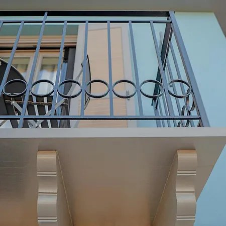 Sitovolonas Superior *