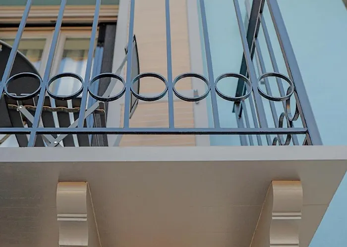 Sitovolonas Superior *